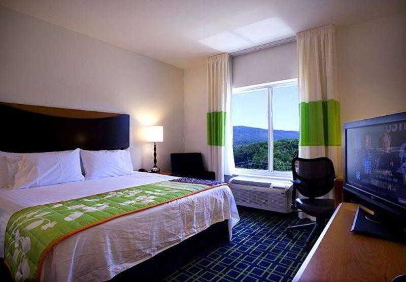Fairfield Inn & Suites Chattanooga I-24/Lookout Mountain Стая снимка